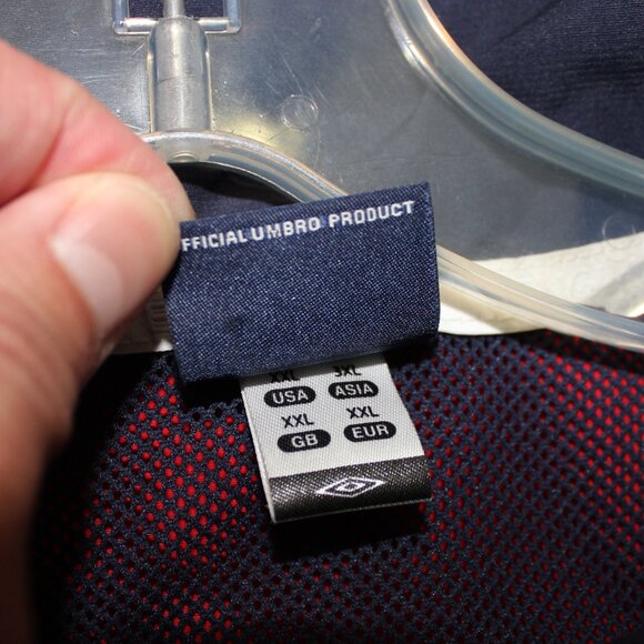 3/$188❤️unworn Umbro ENGLAND 2007-08 Track Top Jacket Windbreaker Embroidered - Picture 8 of 16